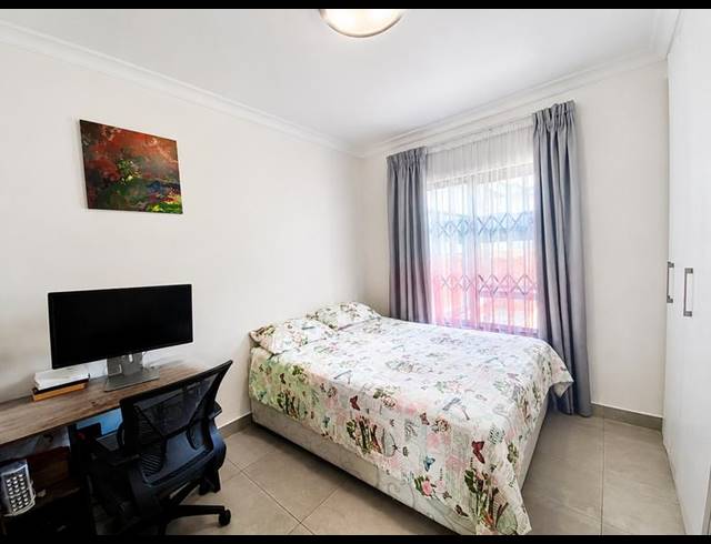 3 BEDROOM HOUSE FOR SALE IN THATCHFIELD